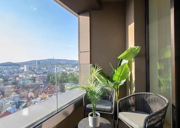 Ah Sky Park 1a - Castle View Free Parking * Bratislava