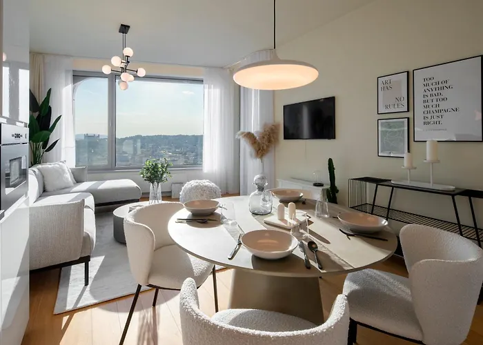 Lägenhet Ah Sky Park 1a - Castle View Free Parking *