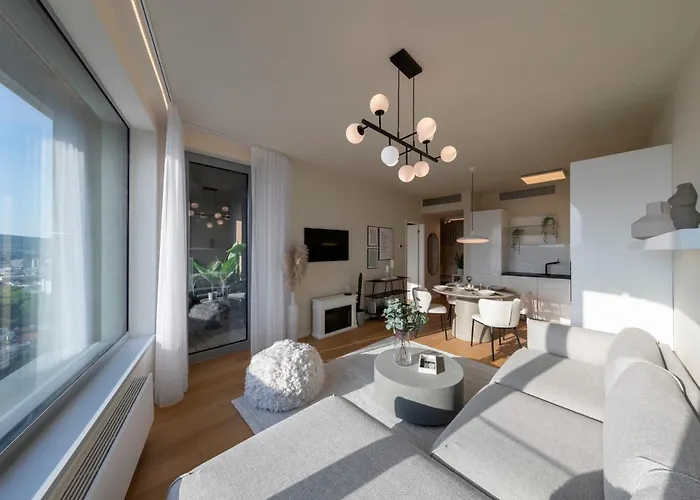 Ah Sky Park 1a - Castle View Free Parking * Bratislava